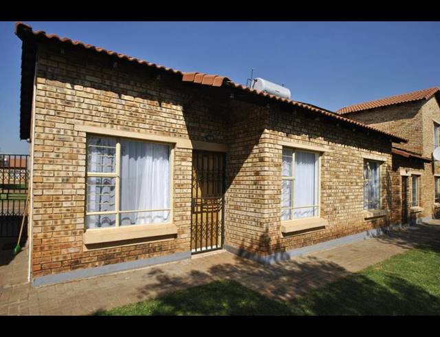 3 BEDROOM SIMPLEX FOR SALE IN DAWN PARK